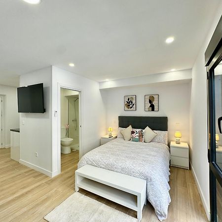 Amazing Seaside Studio By Eaw Homes マルベーリャ エクステリア 写真