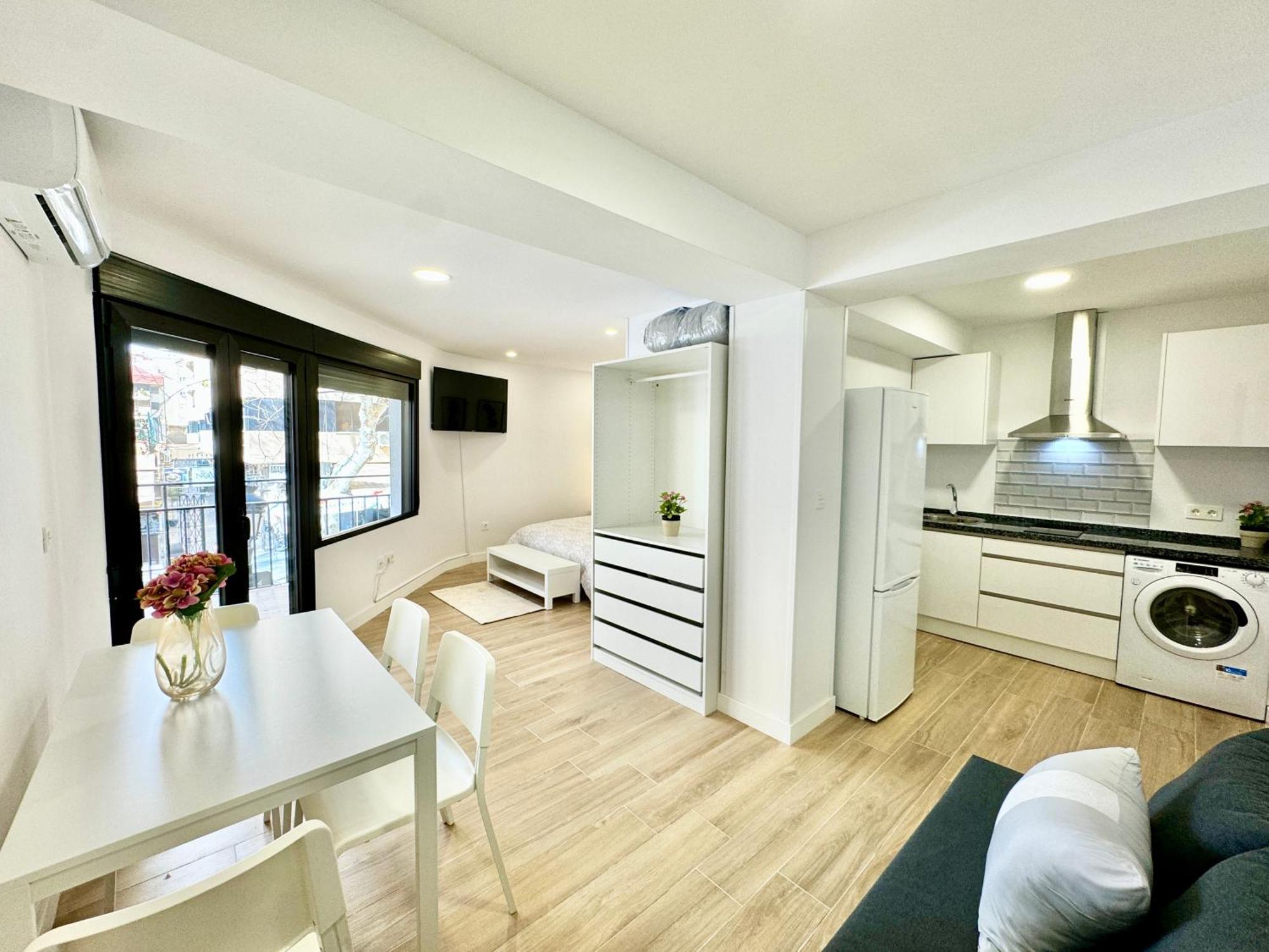 Amazing Seaside Studio By Eaw Homes マルベーリャ エクステリア 写真