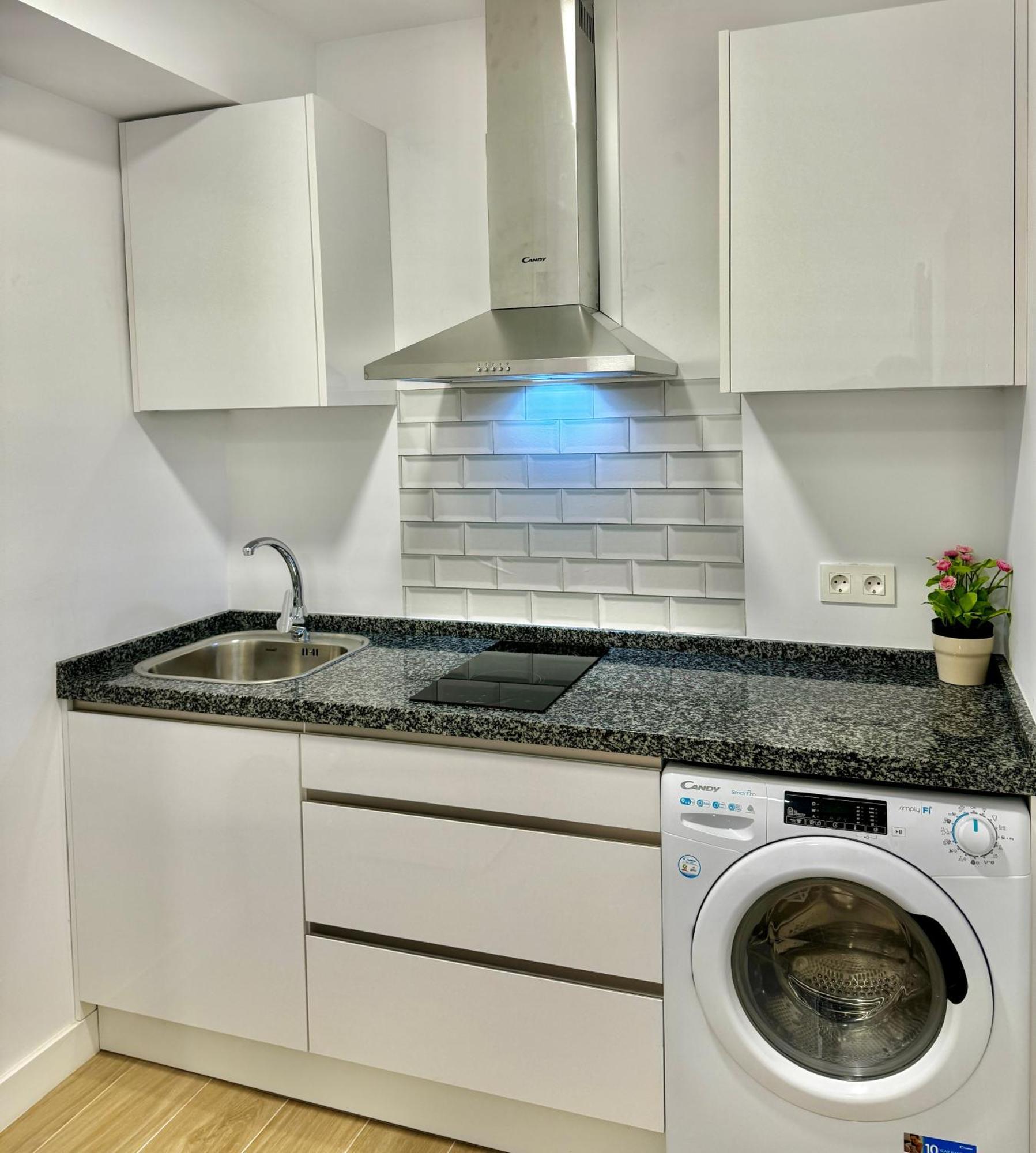 Amazing Seaside Studio By Eaw Homes マルベーリャ エクステリア 写真